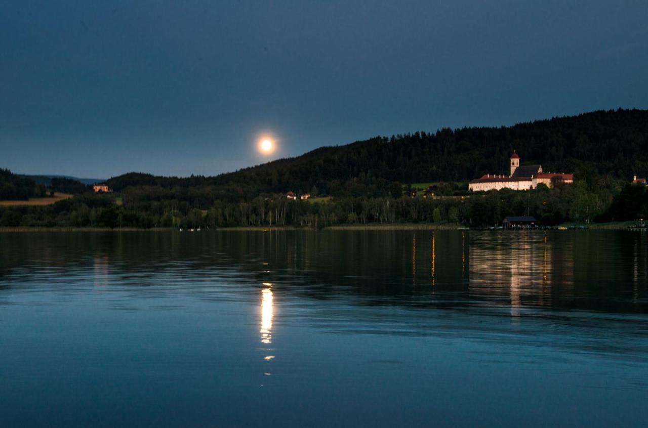 Hotel Seehof Санкт-Георген-ам-Ленгзе Экстерьер фото